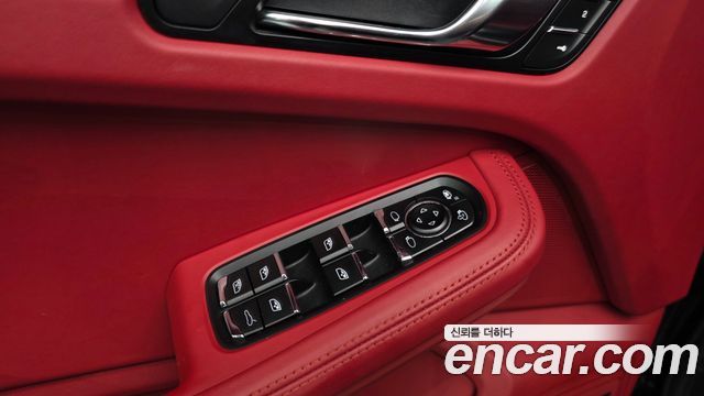 Porsche Macan 3.0 GTS 95B 2018 — фото 43