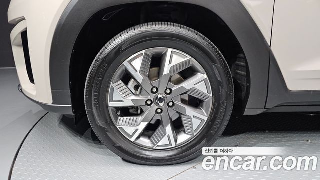 KG Mobility (SsangYong) Torres EVX E7 2024 — фото 5