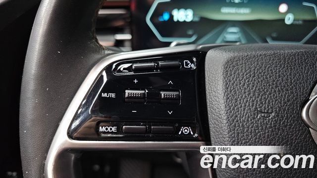 KG Mobility (SsangYong) Torres EVX E7 2024 — фото 27