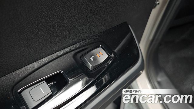 KG Mobility (SsangYong) Torres EVX E7 2024 — фото 31