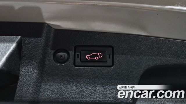 KG Mobility (SsangYong) Torres EVX E7 2024 — фото 34