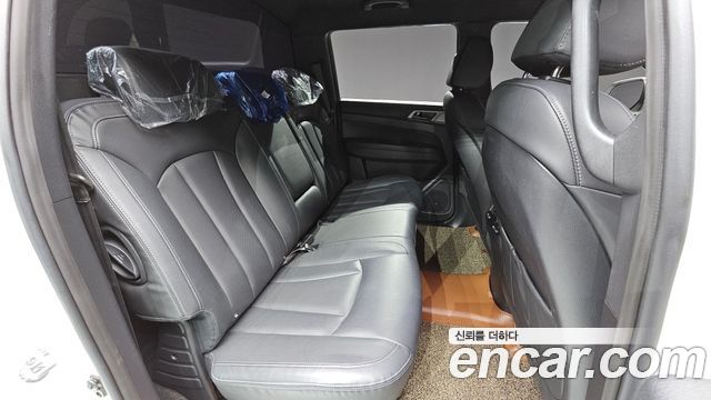 KG Mobility (SsangYong) Rexton Sports Khan Diesel 2.2 2WD Prestige 2021 — фото 19