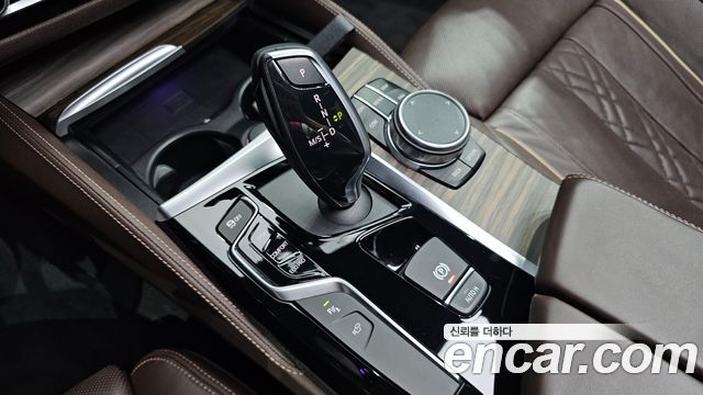 BMW 5 Series (G30) 520d xDrive M Sport Package Plus 2018 — фото 9
