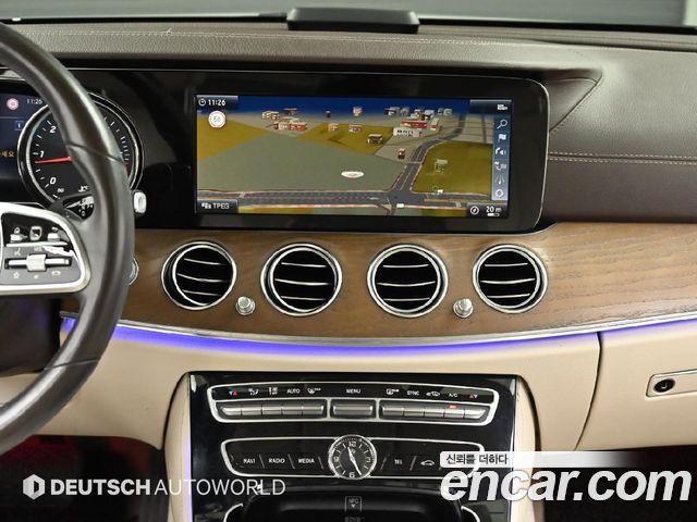 Mercedes-Benz E-Class (W213) E220d 4MATIC Exclusive 2019 — фото 17