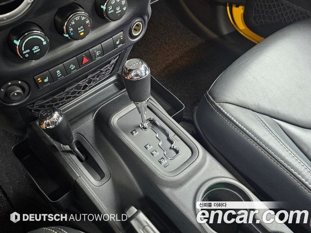 Jeep Wrangler (JK) 2.8 Diesel Sahara 4Door 2015 — фото 9