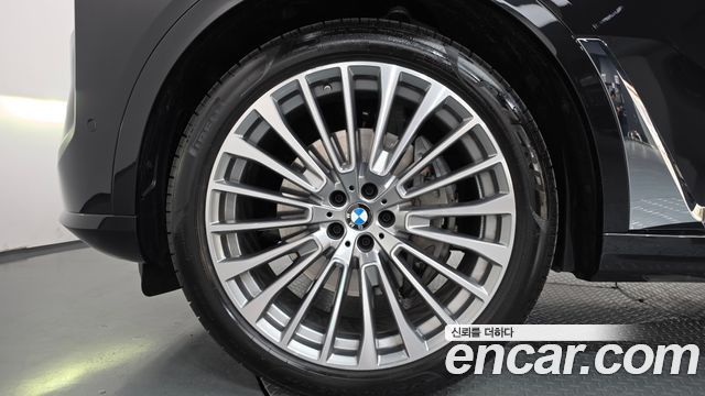 BMW X7 (G07) xDrive 40d Design Pure Excellence 6-Seater 2026 — фото 5