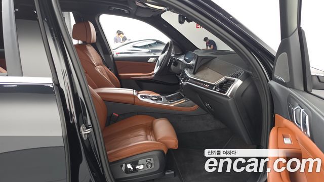 BMW X7 (G07) xDrive 40d Design Pure Excellence 6-Seater 2026 — фото 26