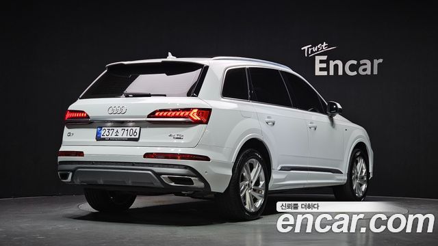 Audi Q7 (4M) 45 TDI Quattro Premium 2022 — фото 2