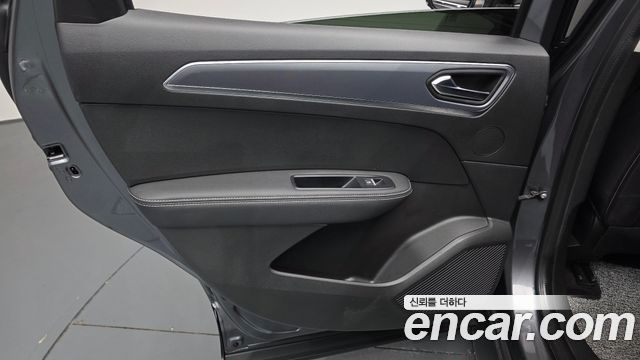 Renault Korea XM3 1.3 TCe RE Signature 2022 — фото 31
