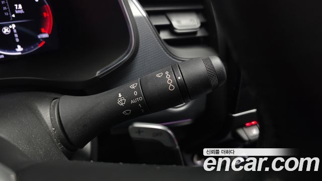 Renault Korea XM3 1.3 TCe RE Signature 2022 — фото 37