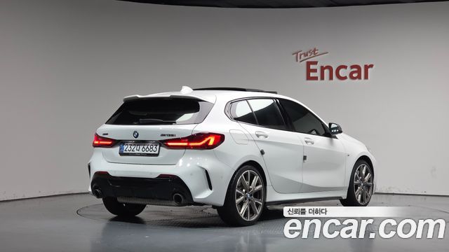 BMW 1 Series (F40) M135i xDrive 2024 — фото 2