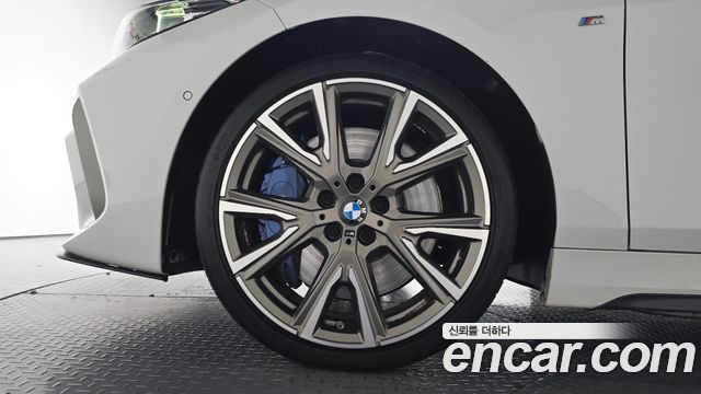 BMW 1 Series (F40) M135i xDrive 2024 — фото 5