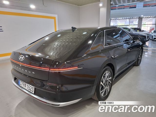 Hyundai Grandeur (GN7) 2,5 Gasoline 2WD Exclusive 2023 — фото 4