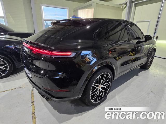 Porsche Cayenne (PO536) 3.0 E-Hybrid Coupe 2025 — фото 2