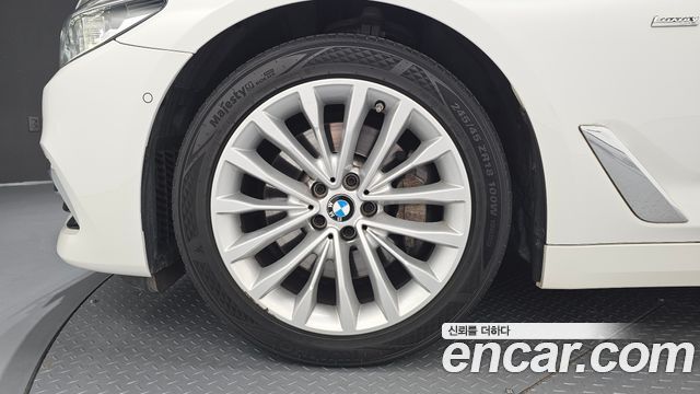 BMW 5 Series (G30) 530i Luxury Plus 2018 — фото 5