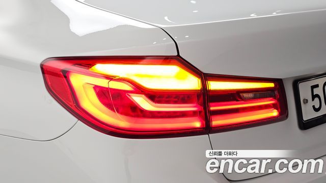 BMW 5 Series (G30) 530i Luxury Plus 2018 — фото 29