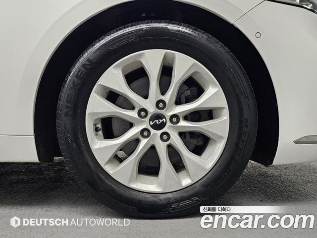 Kia K8 2.5 Gasoline 2WD Noblesse 2022 — фото 23
