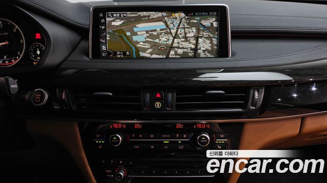 BMW X6 (F16) xDrive 30d 2017 — фото 16