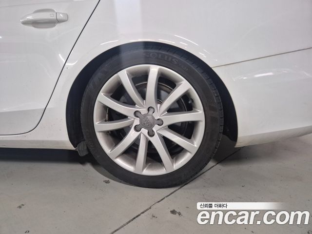 Audi A4 2.0 TDI Quattro Dynamic B8 2014 — фото 5
