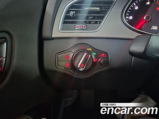 Audi A4 2.0 TDI Quattro Dynamic B8 2014 — фото 8