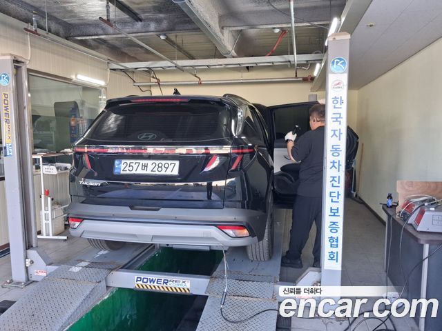 Hyundai Tucson Hybrid (NX4) HEV 1.6 2WD Inspiration 2024 — фото 24