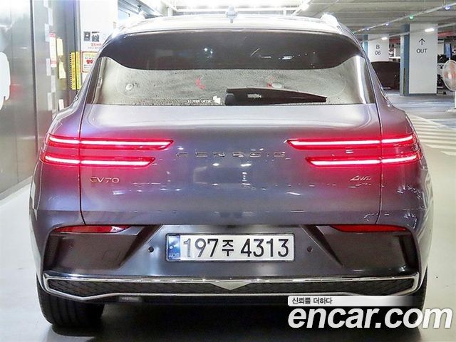 Genesis GV70 3.5T Gasoline AWD 2025 — фото 3