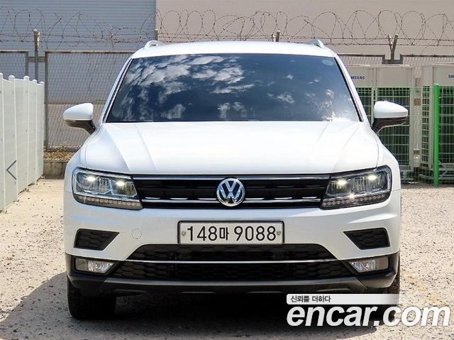 Volkswagen Tiguan (II) 2.0 TDI Premium 2020 — фото 1