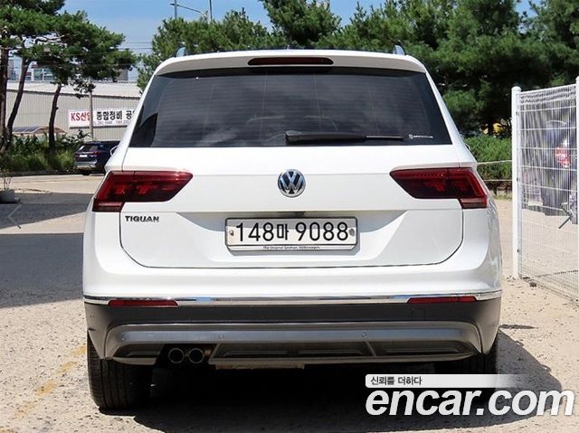 Volkswagen Tiguan (II) 2.0 TDI Premium 2020 — фото 4