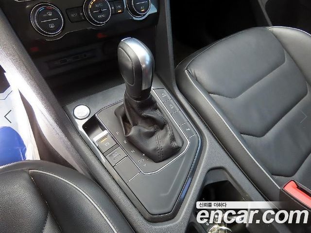 Volkswagen Tiguan (II) 2.0 TDI Premium 2020 — фото 10