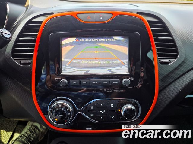 Renault Korea QM3 RE 2015 — фото 16
