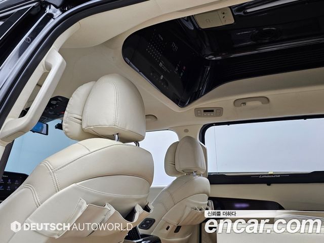 Kia Carnival (IV) Gasoline 9-seater Limousine(Special vehicle) 2023 — фото 22