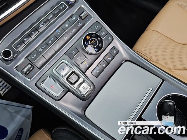Hyundai Santa Fe Gasoline 2.5T 4WD Calligraphy 2023 — фото 8