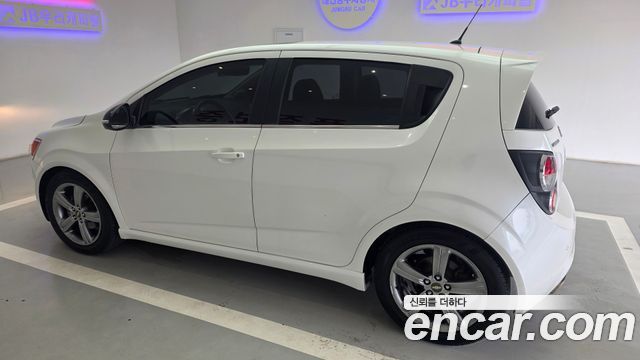 Chevrolet Aveo Hatchback 1.4 Turbo RS 2014 — фото 7