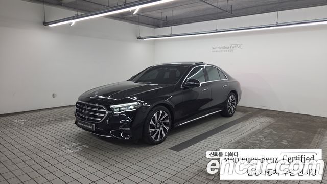 Mercedes-Benz E-Class (W214) E300 4MATIC Exclusive