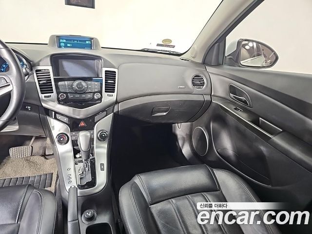Chevrolet Cruze 1.8 LTZ+ 2012 — фото 9