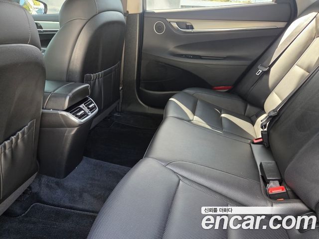 Hyundai Grandeur (IG) 2.5 Premium 2022 — фото 8