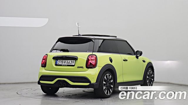 MINI Cooper S Standard Third Generation 2023 — фото 2