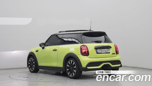 MINI Cooper S Standard Third Generation 2023 — фото 4