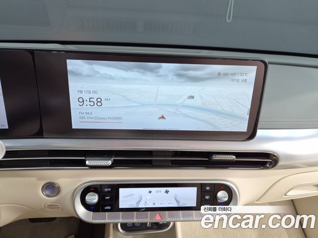 Genesis GV60 Standard AWD 2022 — фото 23