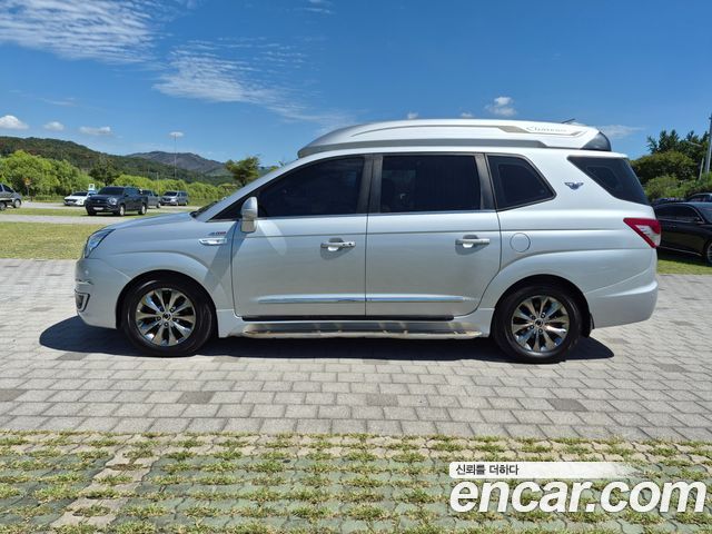 KG Mobility (SsangYong) Korando Turismo 4WD Chateau 9-seater High-Limousine 2018 — фото 5