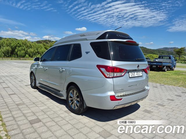 KG Mobility (SsangYong) Korando Turismo 4WD Chateau 9-seater High-Limousine 2018 — фото 7