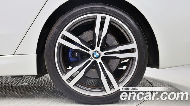 BMW 6 Series GT (G32) 630i xDrive M Sport 2021 — фото 6