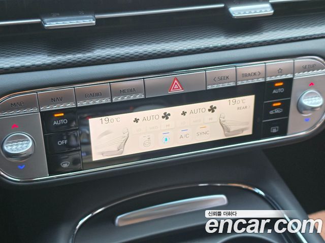Genesis G90 (RS4) Gasoline 3.5 Turbo AWD 2023 — фото 23