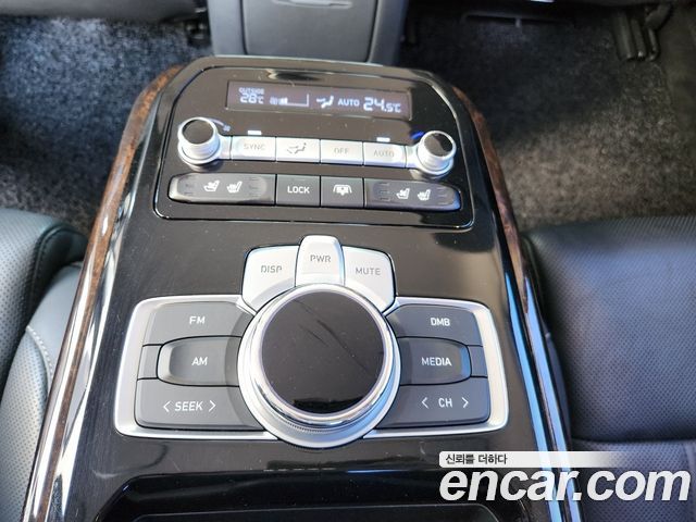 Genesis G90 3.8 AWD Premium Luxury 2019 — фото 19
