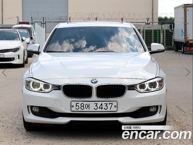 BMW 3 Series (F30) 320i