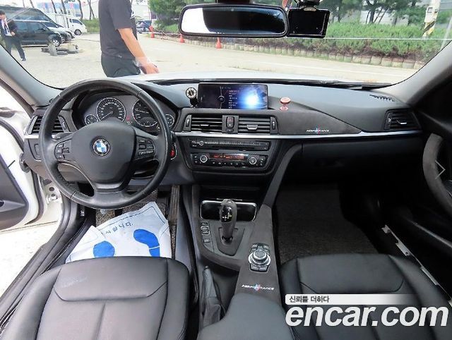 BMW 3 Series (F30) 320i 2012 — фото 7