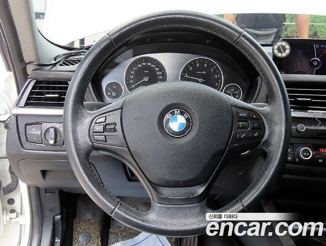 BMW 3 Series (F30) 320i 2012 — фото 8