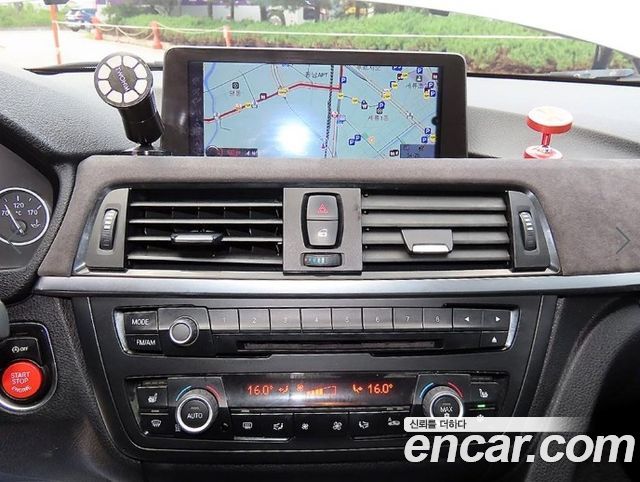 BMW 3 Series (F30) 320i 2012 — фото 18