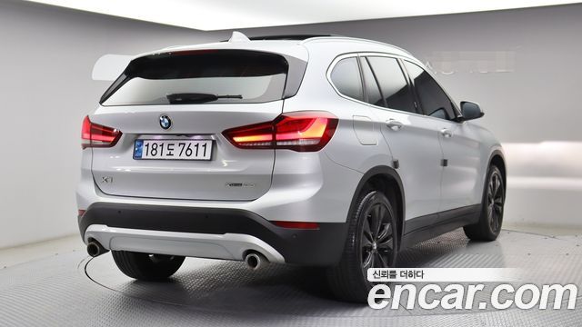 BMW X1 (F48) xDrive 20i Advantage 2020 — фото 2