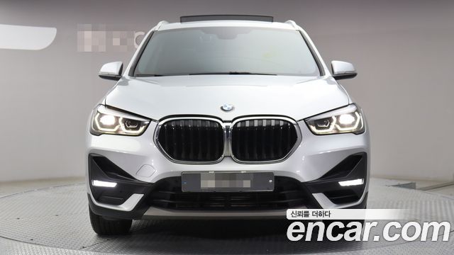 BMW X1 (F48) xDrive 20i Advantage 2020 — фото 3